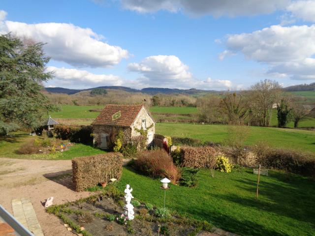 Sud Morvan, ancien presbytère avec parc paysagé et dépendances