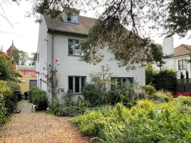 Sudbrook Lane, Richmond TW10, 2 bed flat to rent, £2,800 pcm | PrimeLocation
