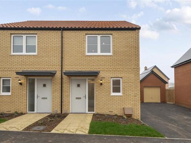 Sudbury CO10 2 bed semi detached house to rent £1,275 pcm £294 pw