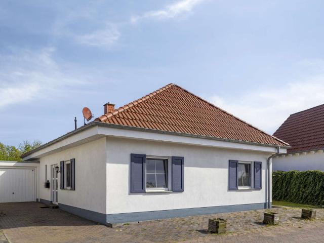 Südlohn Oeding: Bungalow in Toplage mit großem Grundstück