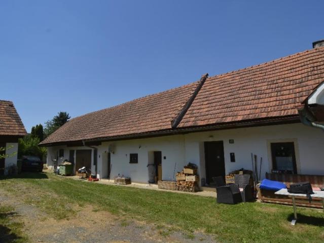 Südoststeiermark Idyllische Aussichtsliegenschaft mit Wohnhaus & Nebengebäude