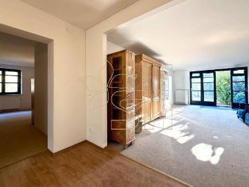 SÜDSEITIGE GARTENWOHNUNG IN GRINZINGER BESTLAGE MIT POTENTIAL!