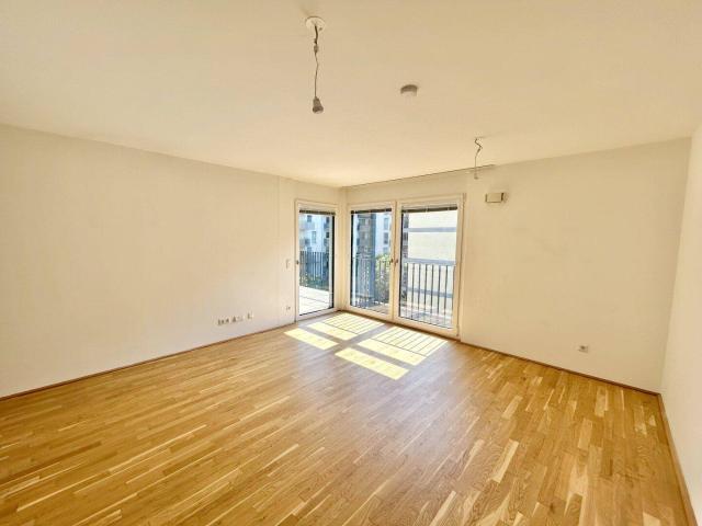 südseitige 2 Zimmer Wohnung im 3.OG mit großzügiger Freifläche ab sofort verfügbar!