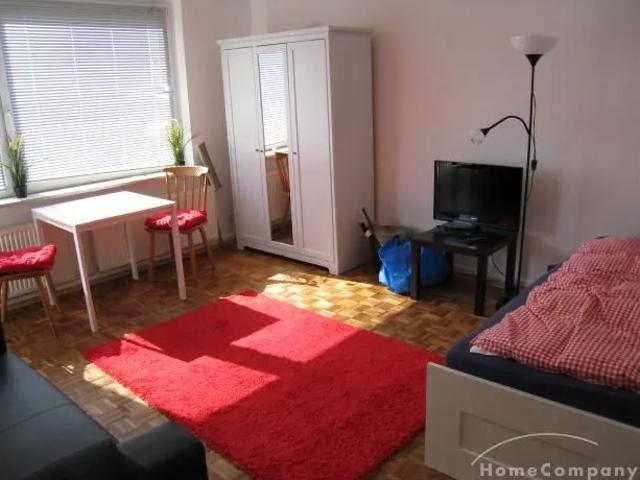 Südstadt, Helle 1 Zi Wohnung in guter Lage