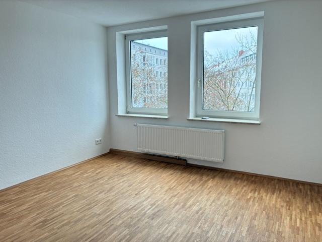 SÜDSTADT | Moderne 3 Zimmer Wohnung mit Balkon und EBK optional
