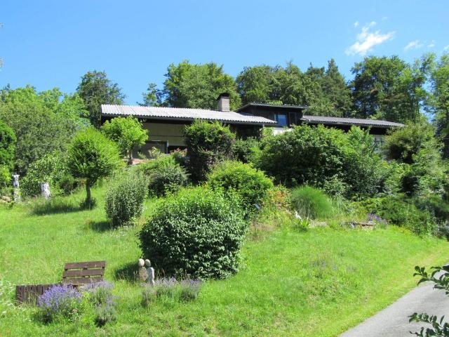 SÜDSTEIERMARK: EINZIGARTIGE ALLEINLAGE RUHELAGE MIT HERRLICHEM FERNBLICK: LANDWIRTSCHAFT MIT EINEM EINFAMILIENHAUS UND WIRTSCHAFTSGEBÄUDE