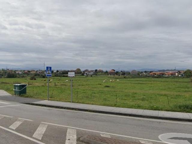 Suelo Urbanizable en venta en Santa Cruz de Bezana