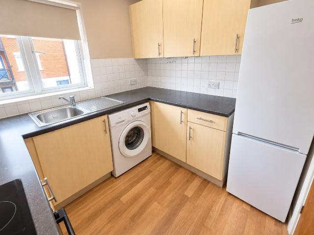 Suffolk Court, Romford, Romford, Essex RM6, 2 bed flat to rent, £1,600 pcm | PrimeLocation