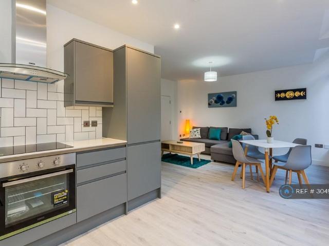 Suffolk House, Hull, HU1 2 bed flat to rent £975 pcm £225 pw