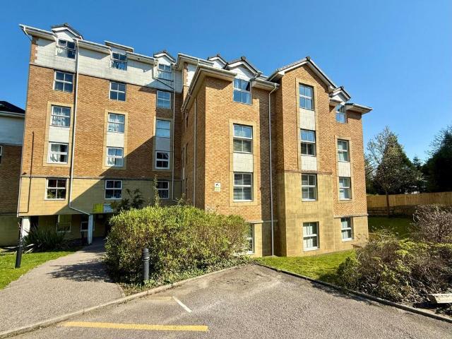 Suffolk House, 31 33 Suffolk Road. 2 bed apartment to rent £1,295 pcm £299 pw