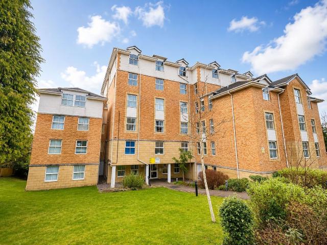 Suffolk Road, Bournemouth BH2, 2 bed flat to rent, £1,295 pcm | PrimeLocation