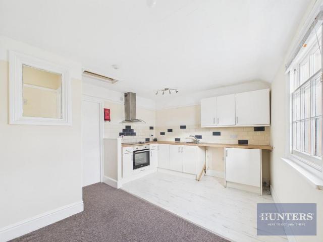 Suffolk Road, Montpellier, Cheltenham 1 bed apartment to rent £950 pcm £219 pw
