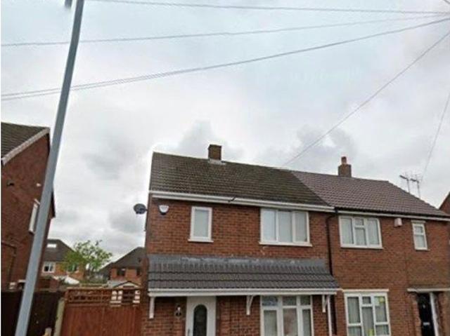Suffolk Road, Wednesbury WS10, 2 bed semi detached house to rent, £1,000 pcm | PrimeLocation