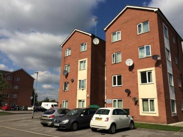 Sugar Mill, Sugar Mill Square, Salford 3 bed apartment to rent £1,150 pcm £265 pw
