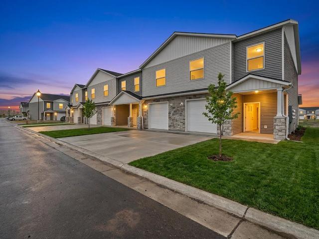 1 MONTH FREE! Sugar Mill Townhomes 3 Bedroom Apartment for Rent at 661 661 Brezza Drive, Sugar City, ID 83448