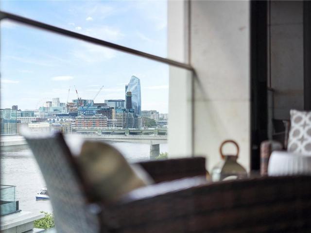 Sugar Quay, 1 Water Lane, Tower Hill. 1 bed apartment to rent £3,350 pcm £773 pw