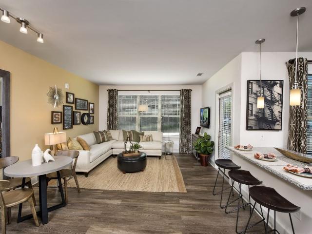 Sugarloaf Summit 2 Bedroom Apartment for Rent at 1887 Duluth Hwy, Lawrenceville, GA 30043