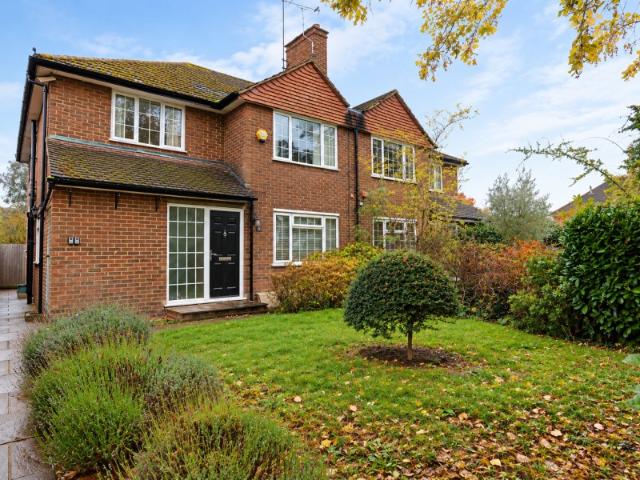 Sugden Road, Thames Ditton 3 bedrooms Property for lettings Seymours