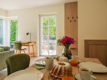 Suite 02 scent of herbs and garden views