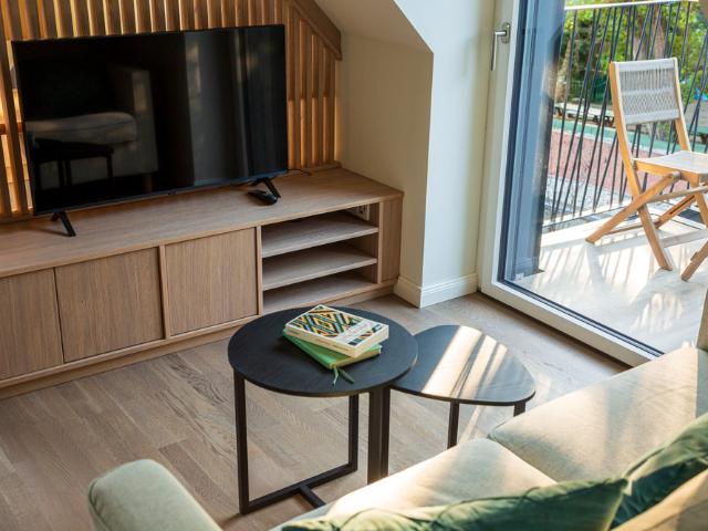 Suite 04 garden views all around