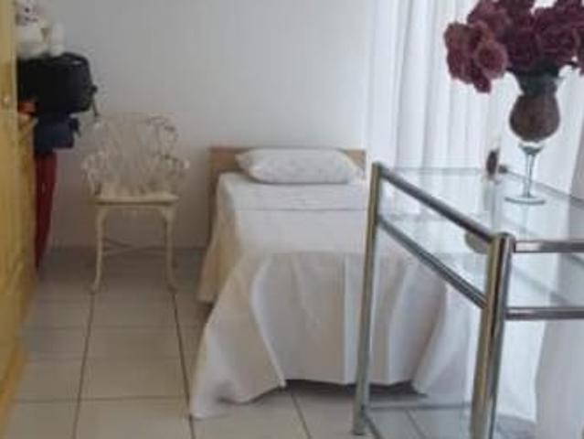 Suíte aluguel para solteiro ou casais