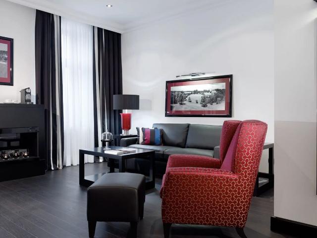 Suite Deluxe with a phantastic view over the Ruhr River in Mülheim an der Ruhr's top location, Mulheim an der Ruhr Amsterdam Apartments for Rent