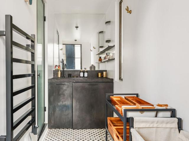 Suite des Haudriettes: Charm in the Heart of the Marais, Paris Amsterdam Apartments for Rent