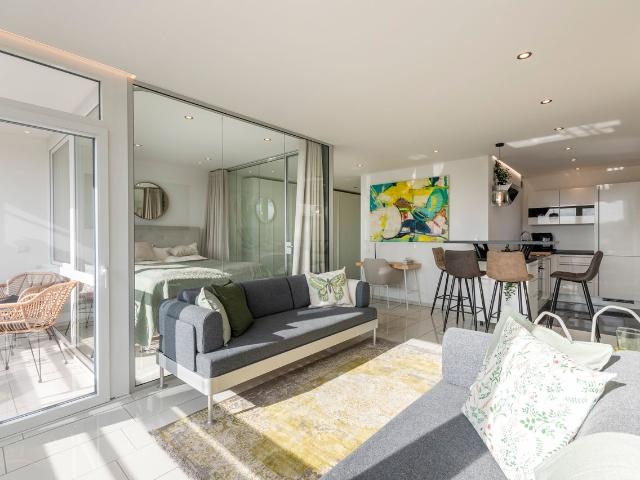 Suite Dreams Luxus Apartment, 12. Etage, Pool, Sauna, Essen Amsterdam Apartments for Rent
