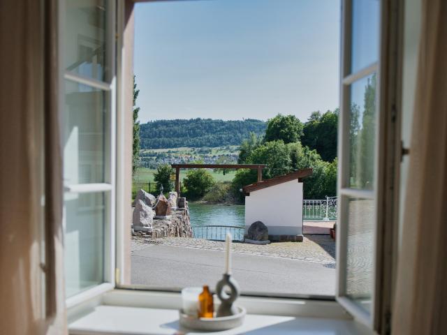 Suite Kelnhof: Cozy Riverside Apartment