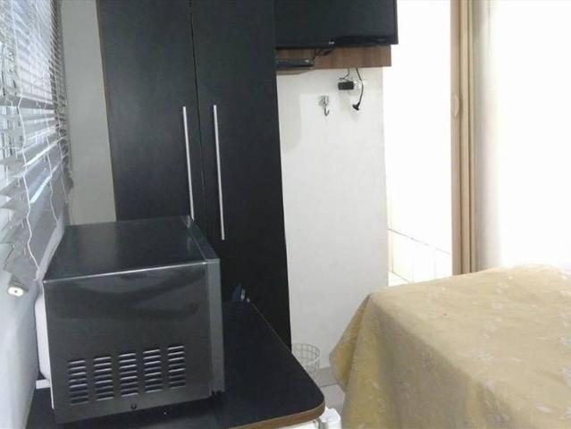 Suite mobiliada pequena e independente, no Santo Agostinho