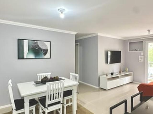 Suite Privativa em Apartamento Compartilhado Rio Centro