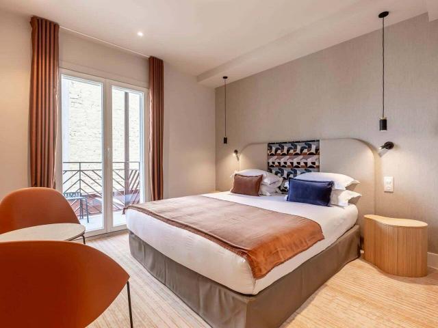 Suites FL Junior Suite with Balcony 504