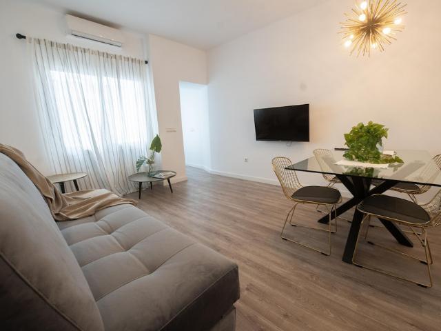 Suites La Merced 1B