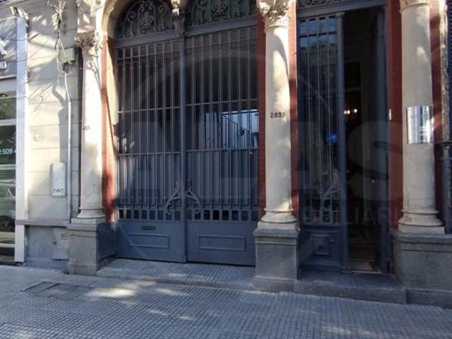 Suipacha 2600, Centro