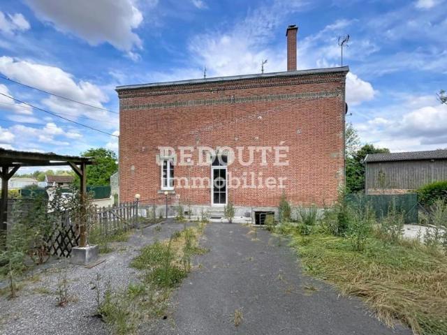 SUIPPES À VENDRE Maison avec terrain