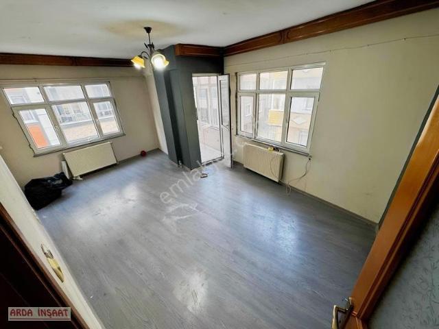 Sultançiftliği Mah Kiralık 2+1 90m2 2 Nci Kat Ordu Caddesi Dibi