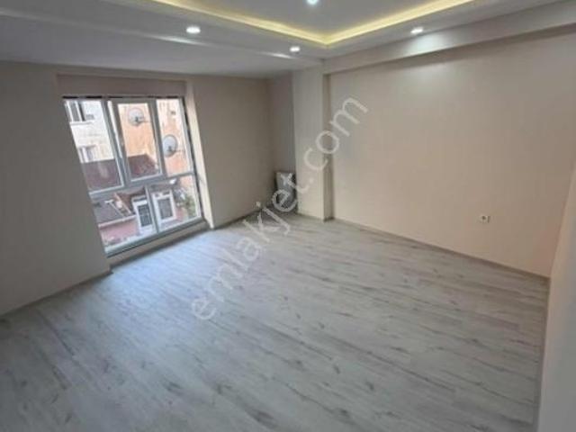Sultançiftliği Mahallesi 2+1 Sıfır Daire Tramvayın Dibin De