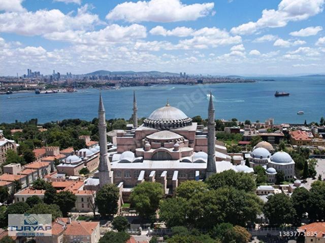 Sultanahmet'in Kalbinde 30 Yıllık Aile Otelimizi Satıyoruz