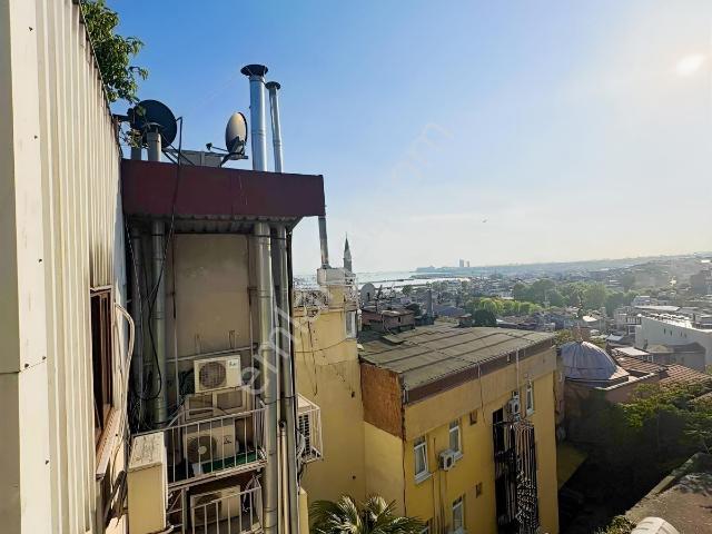 Sultanahmet'te Deniz Manzaralı Satılık 4+1 Daire