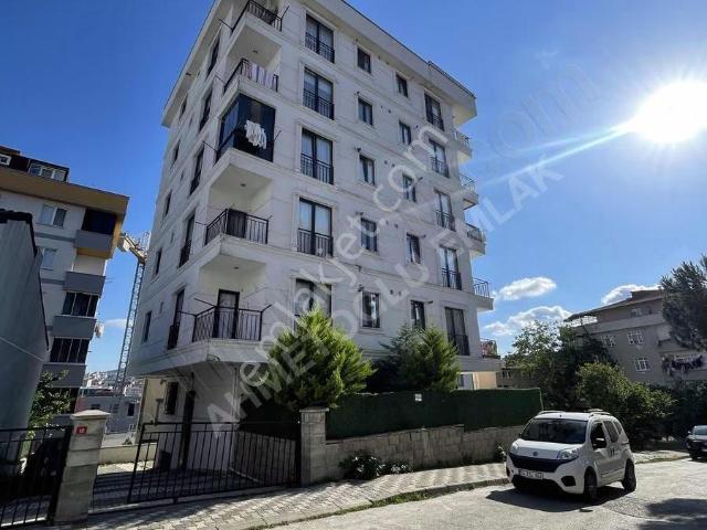 Sultanbeyli Turgut Reis'te Satılık 2+1 Daire 62m²