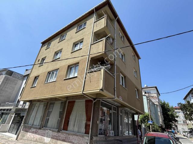 Sultanbeyli Turgutreis Mahallesinde Kirlık 2+1 Daire