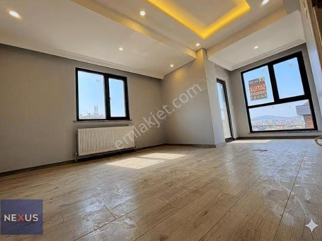 Sultanbeyli Abdurrahmangazi Mah.satılık 5+1 Üst Dublex Daire