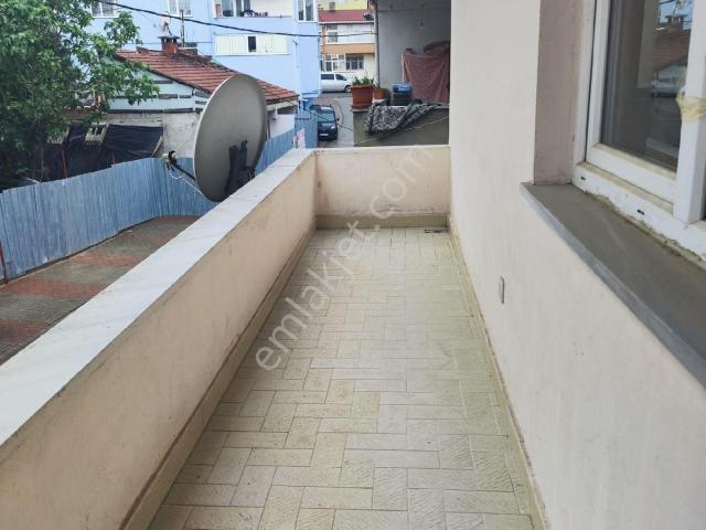Sultanbeyli Abdurrahmangazi Mahallesi 1.kat 3+1 Metro Yürüme Mesafeli Kiralık Daire Ev