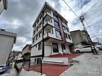 SULTANBEYLİ AKŞEMSETTİN MAHALLESİN'DE 3+1 SATILIK DAİRE