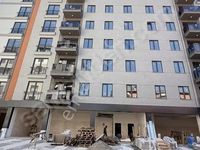 Sultanbeyli Ahmetyesevı De Site İçerisinde 2+1 Daire