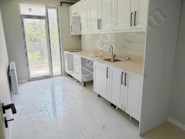 Sultanbeyli Battalgazi Mahallesinde Kiralık Lüks 2+1 Daire