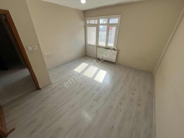 Sultanbeyli Battalgazi Mahallesinde Kiralık 1+1 Daire