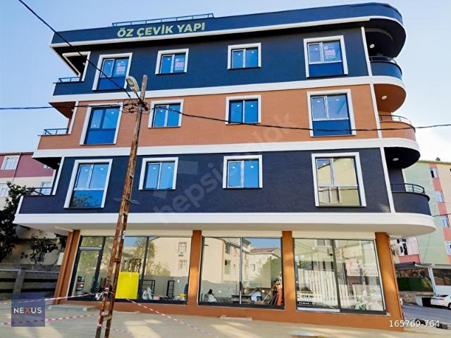 SULTANBEYLİ'DE ANA CADDEDE SATILIK 4+1 GENİŞ ÜST DUBLEKS DAİRE
