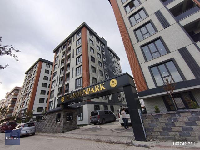 SULTANBEYLİ'DE GARDENPARK SİTESİNDE KİRALIK 5+2 ÜST DUBLEX DAİRE