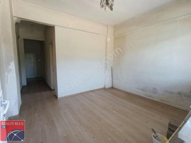 Sultanbeyli Devlet Hastanesi Yanında 1+1 Kiralık Daire
